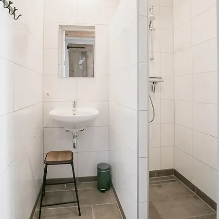 Near Beaches, Cleaning Included * קלאנטסהוך