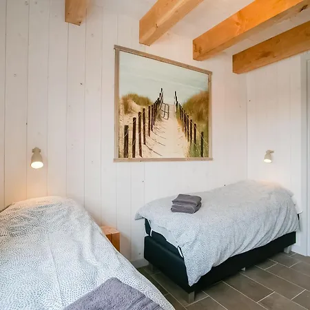 Near Beaches, Cleaning Included